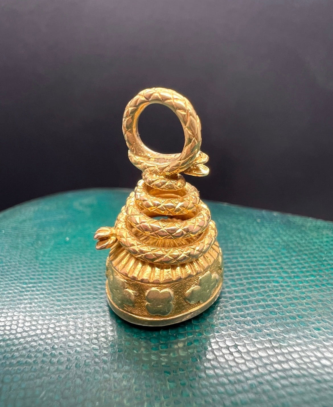 Snake Fob Seal