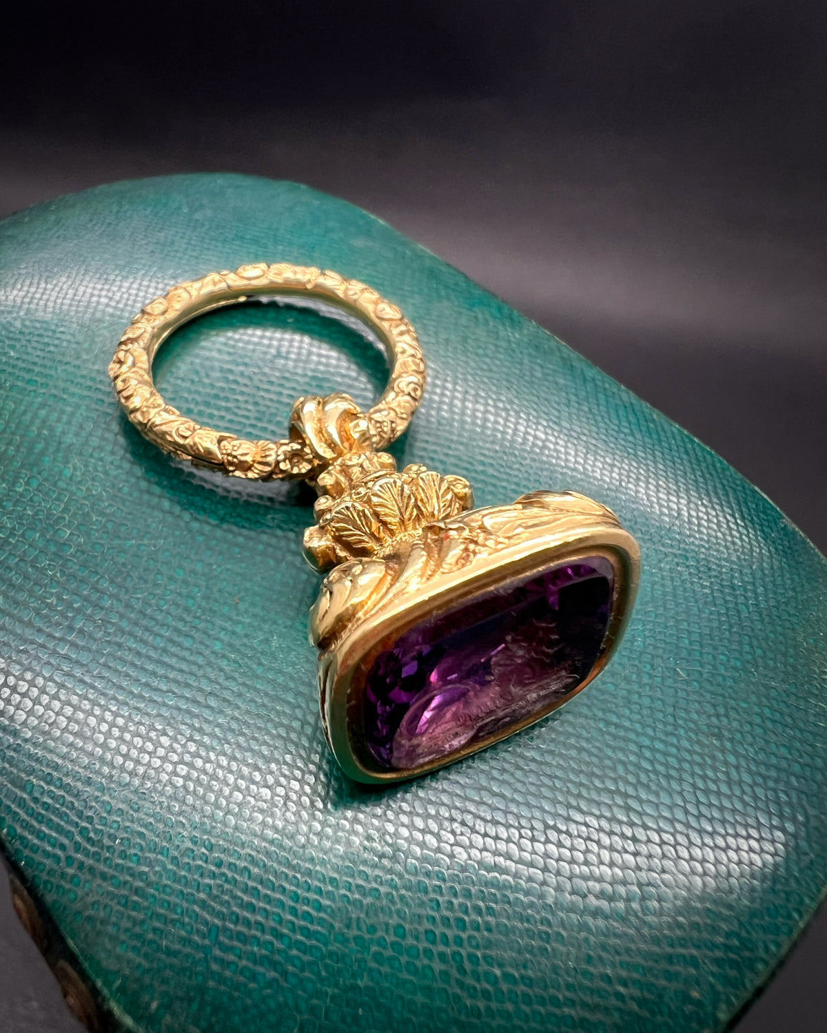 Georgian amethyst Lion Seal and Split Ring
