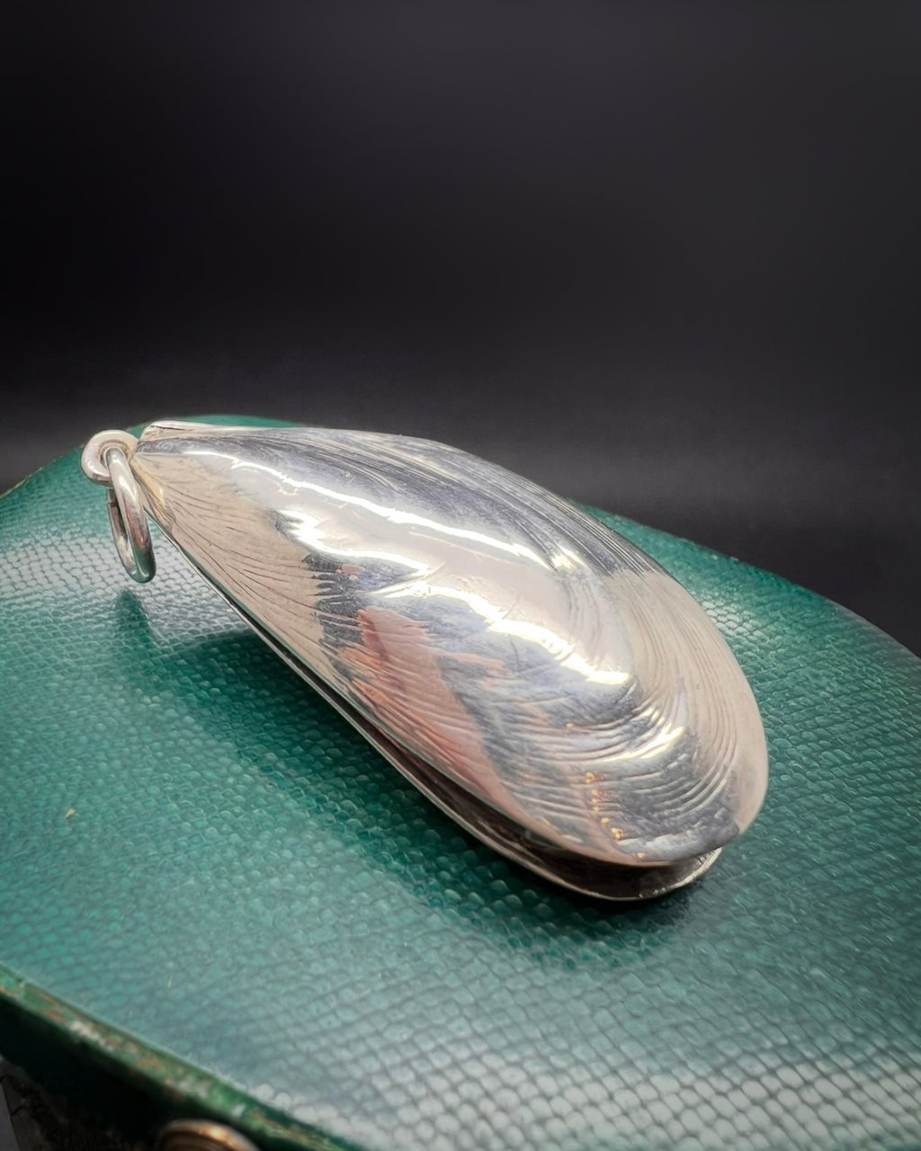 Victorian Silver Shell Vinaigrette Pendant