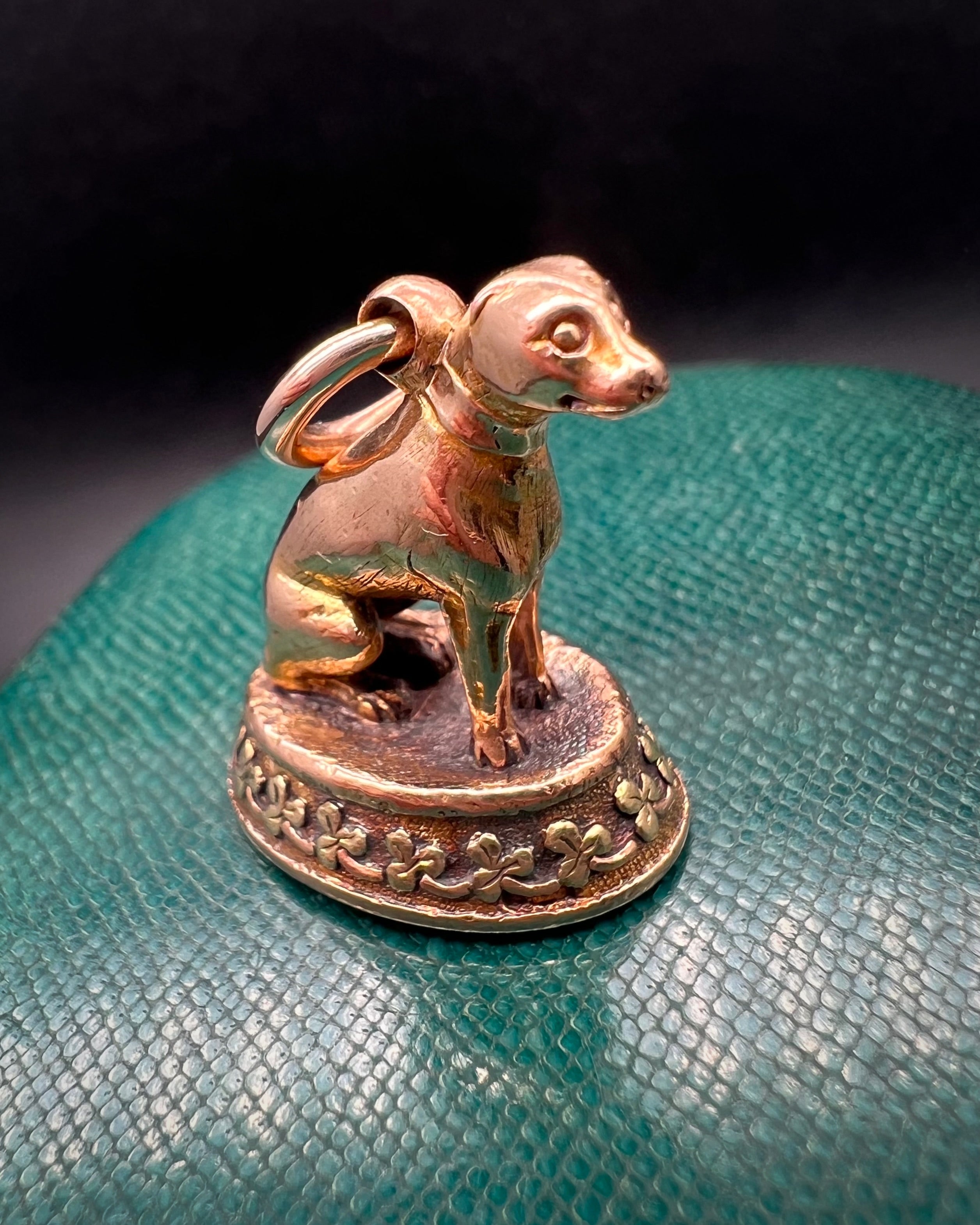 15 carat gold Regency Dog Fob