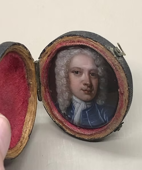 Oil on copper Miniature in Shagreen Case c.1720