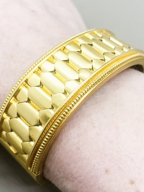 Basketweave Victorian 15carat Gold Cuff