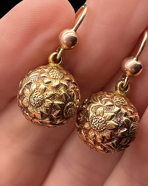 15ct Victorian Ball Earrings