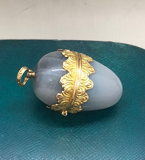 Bonbonniere pendant c.1760