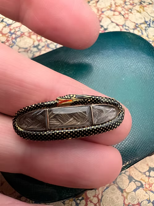 Ouroboros Clasp 1812