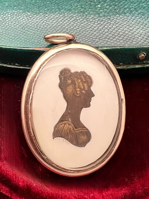 Miers and Field Silhouette Pendant
