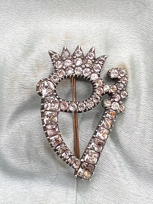 Georgian Paste Crowned Harp