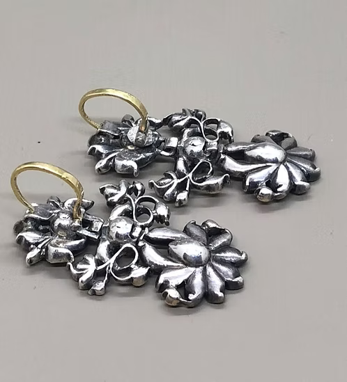 Giardinetti Pendeloque Earrings