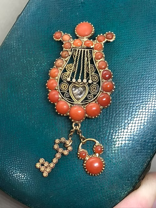 Georgian Lyre