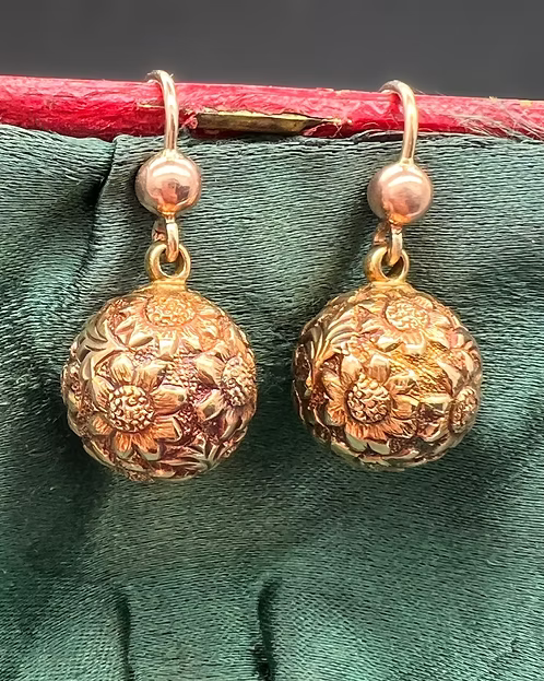 15ct Victorian Ball Earrings