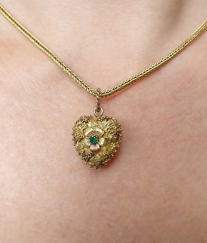 3-Colour Gold Regency Heart locket