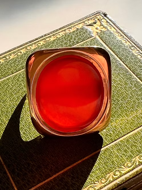 Early Carnelian Signet
