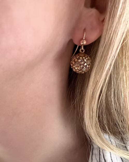 15ct Victorian Ball Earrings