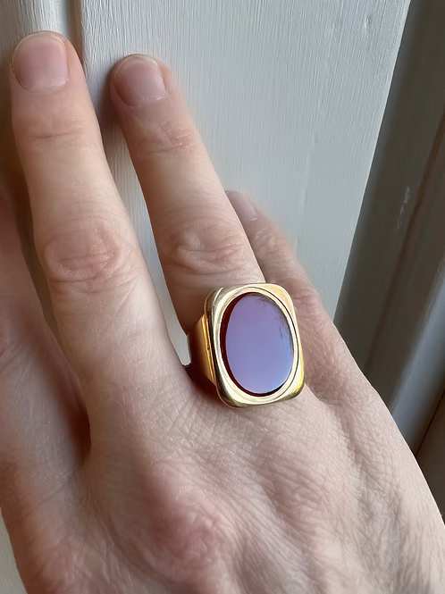 Early Carnelian Signet
