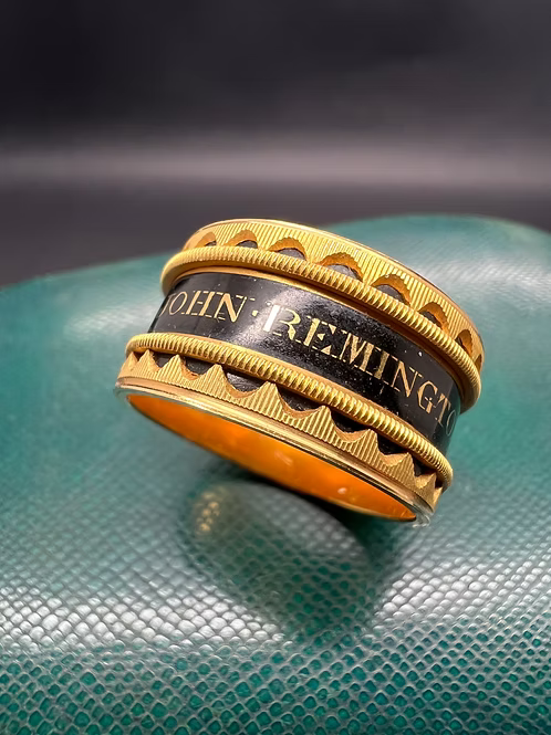 Scalloped Mourning band 1813