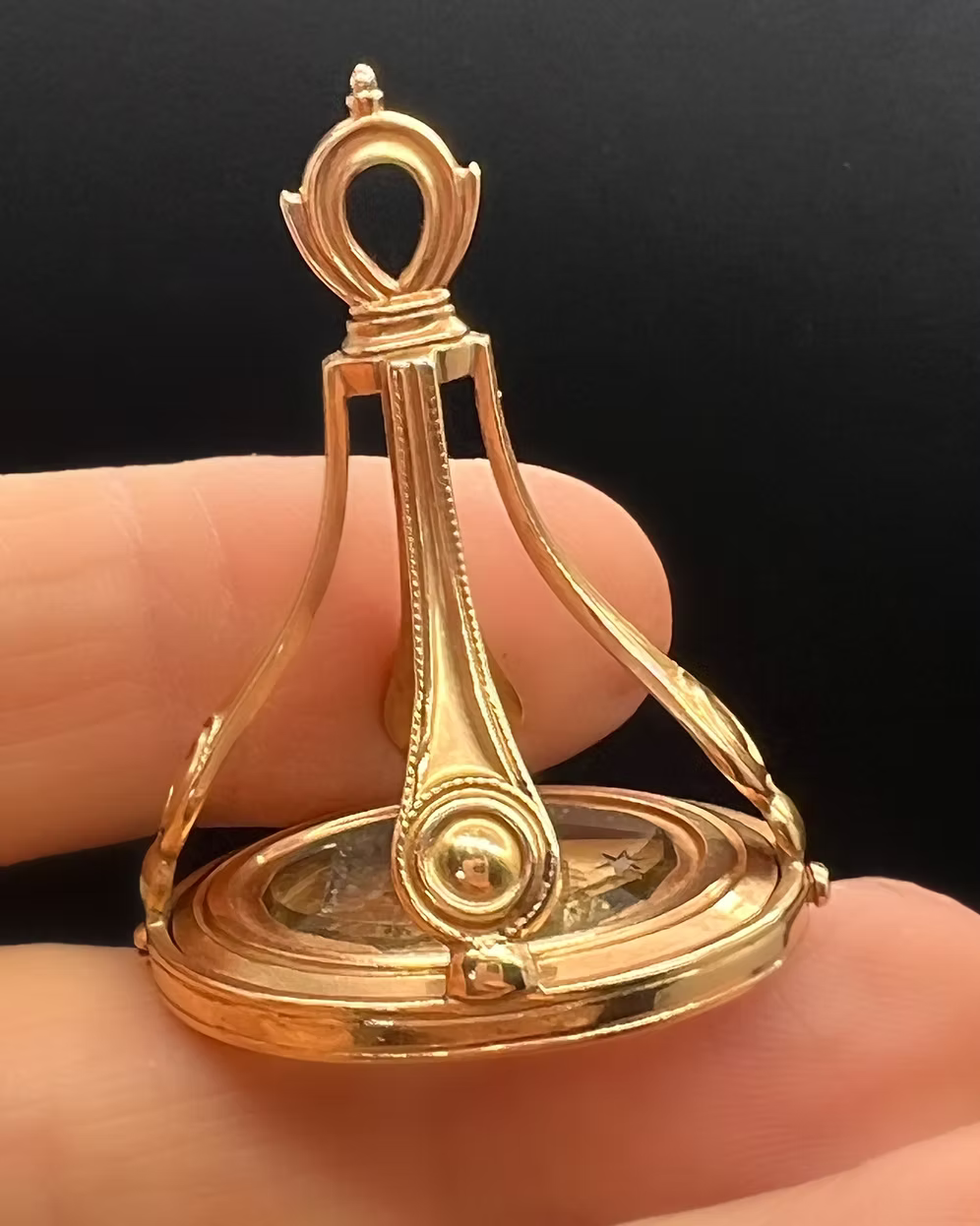 Georgian Swivel Fob Seal for the Oswald Family