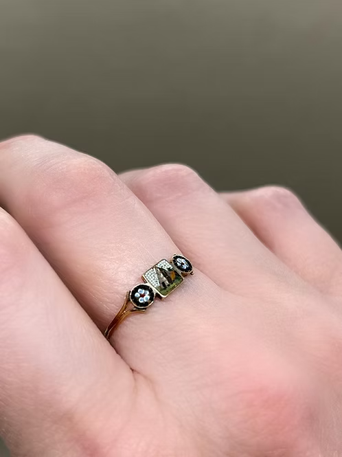 Micro mosaic ring of Pyramid of Cestius
