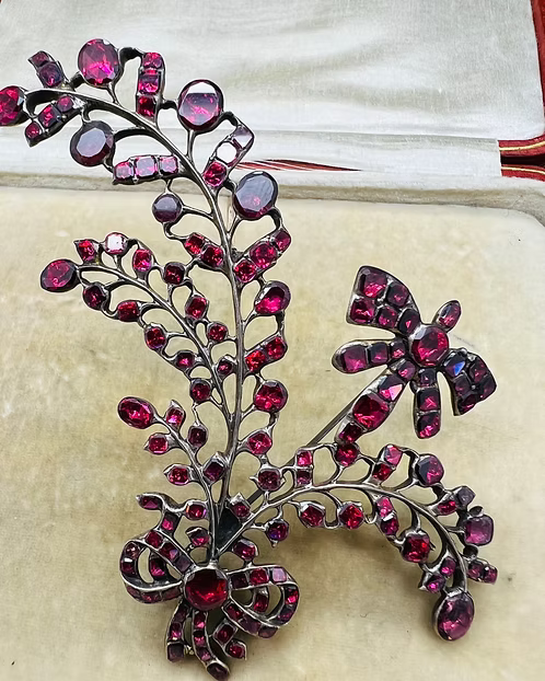 Flat-cut Garnet Aigrette c.1750