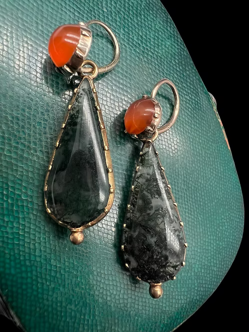 Georgian Moss Agate and Carnelian Earrings