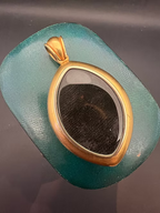 London and Ryder 15ct Victorian Lozenge Pendant