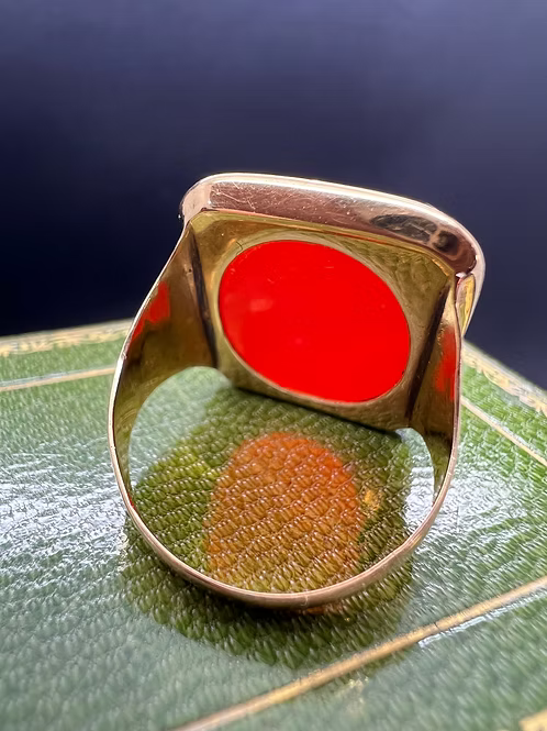 Early Carnelian Signet