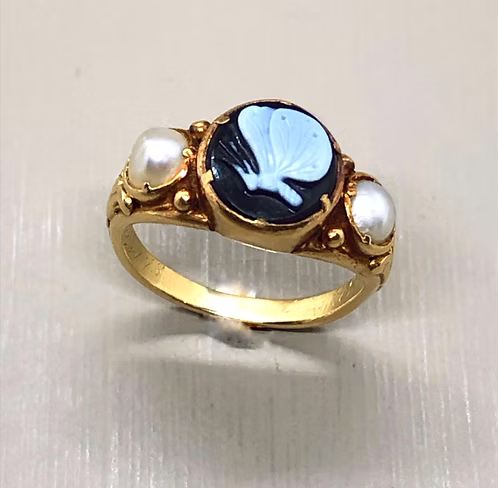 Butterfly Cameo Mourning ring for Elizabeth Chute 1842
