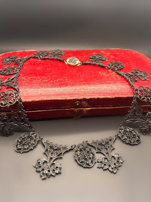 Berlin Iron collar c.1820