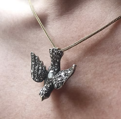 Diamond Dove