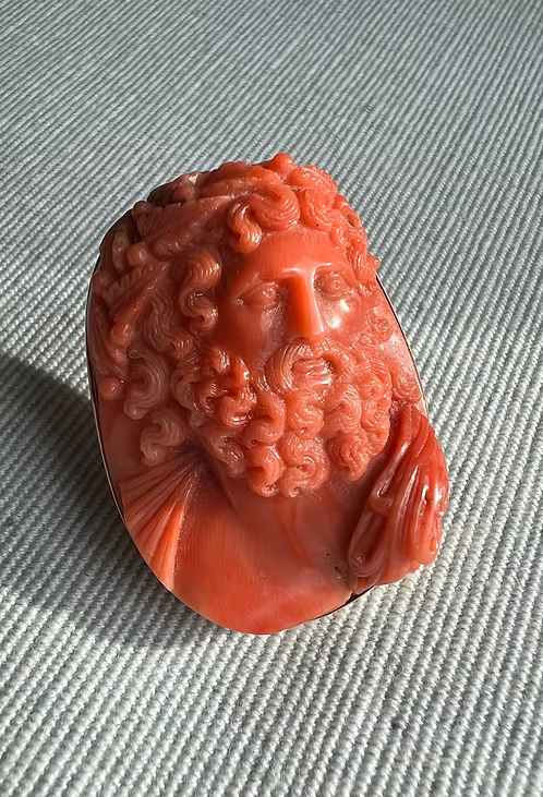Coral Zeus