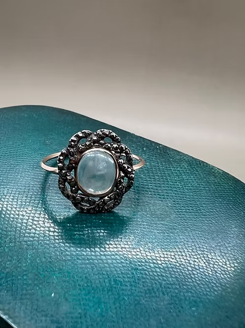Ribbon Border Locket Ring c.1760
