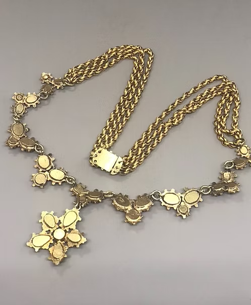 Pinchbeck and Peridot Paste Georgian Necklace