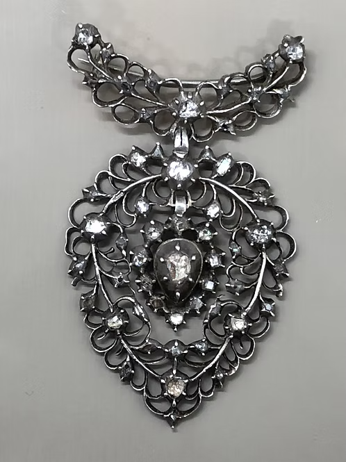 Rose diamond Flemish heart drop c.1820