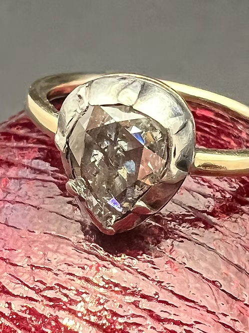Heart-shaped Rose Diamond Ring
