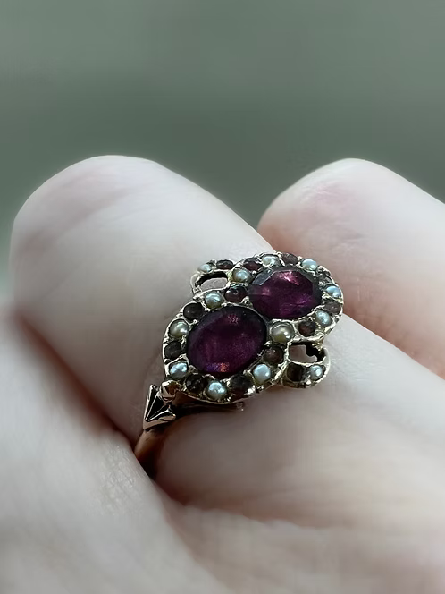Georgian Garnet Double Oval c.177