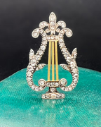 Diamond Lyre
