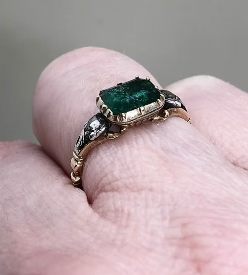 Emerald and Diamond Basket Back