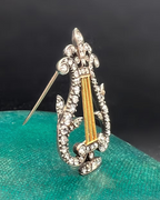 Diamond Lyre