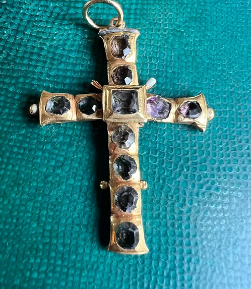 c17th Amethyst and Enamel Cross