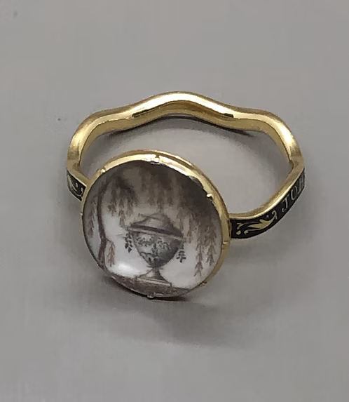Sepia Urn Wavy band 1781