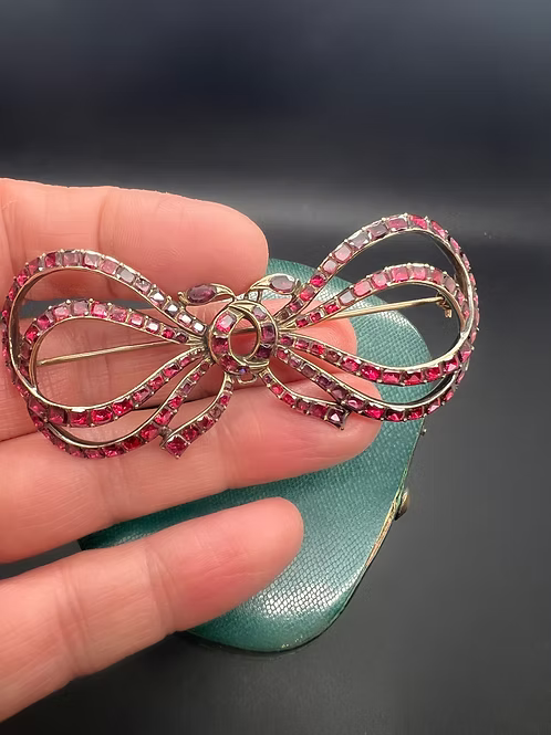 Georgian Garnet Bow