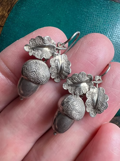 Victorian Acorns
