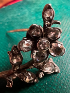 Diamond Sprig Lacepin