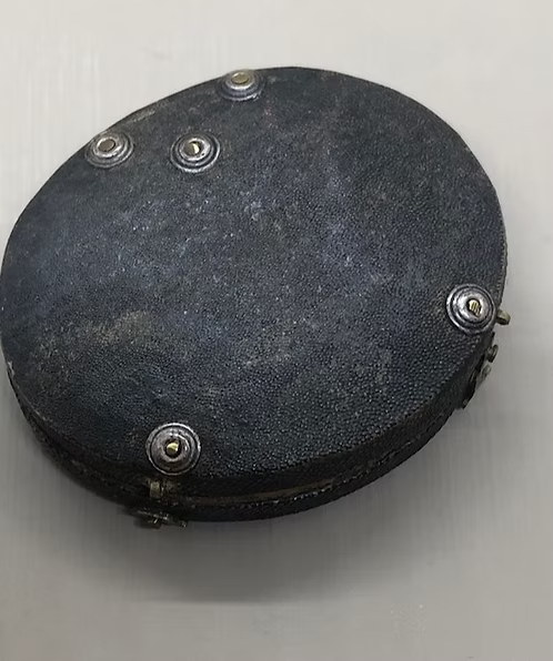 Oil on copper Miniature in Shagreen Case c.1720