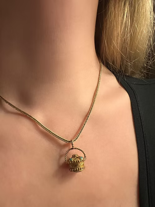 Georgian 2 Colour Gold Basket Charm