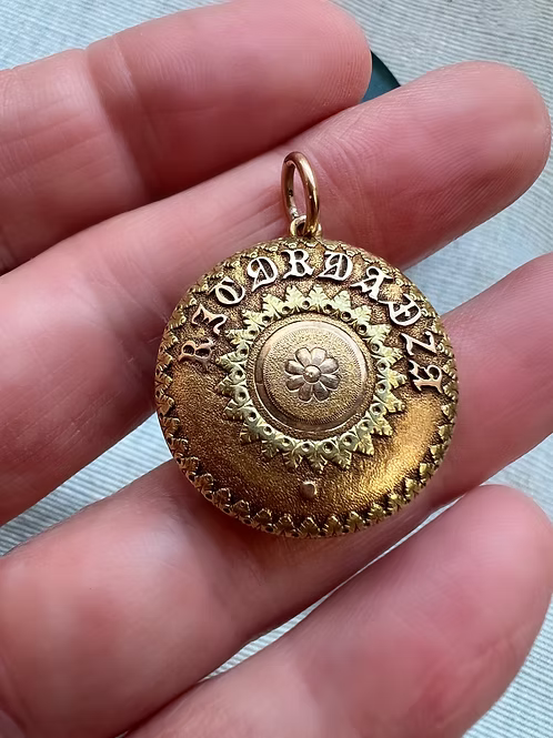 Ricordanza Locket