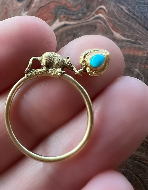 Thornhill Mouse Ring