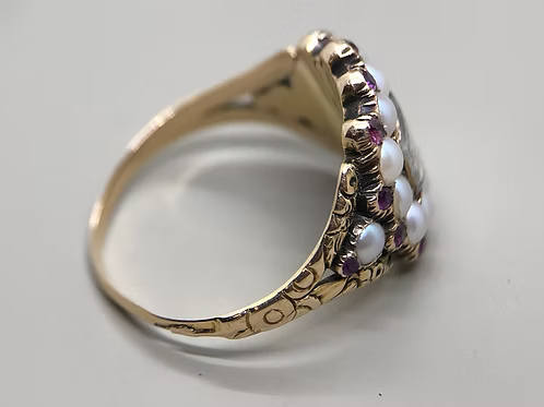 Ruby and pearl mourning ring c.1810