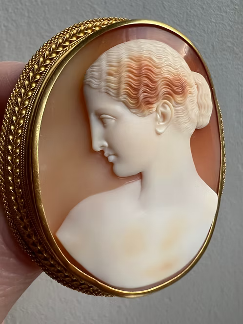 Venus d'Arles Cameo