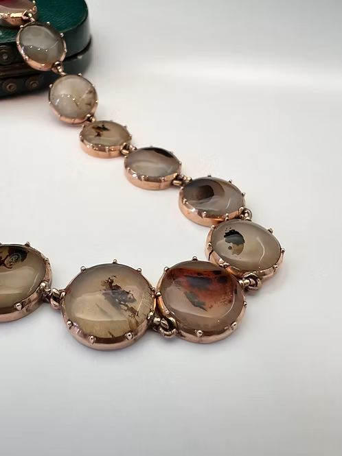 Georgian Moss Agate Riviere