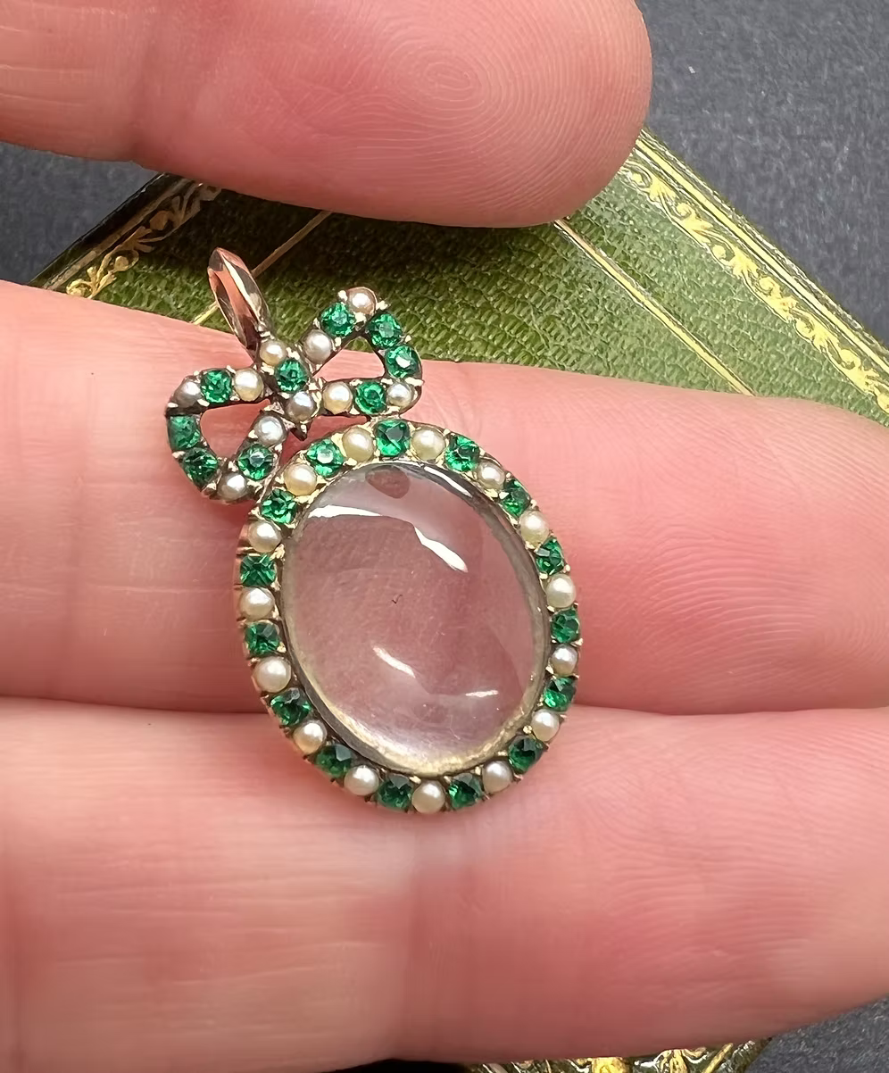 c18th Locket Pendant